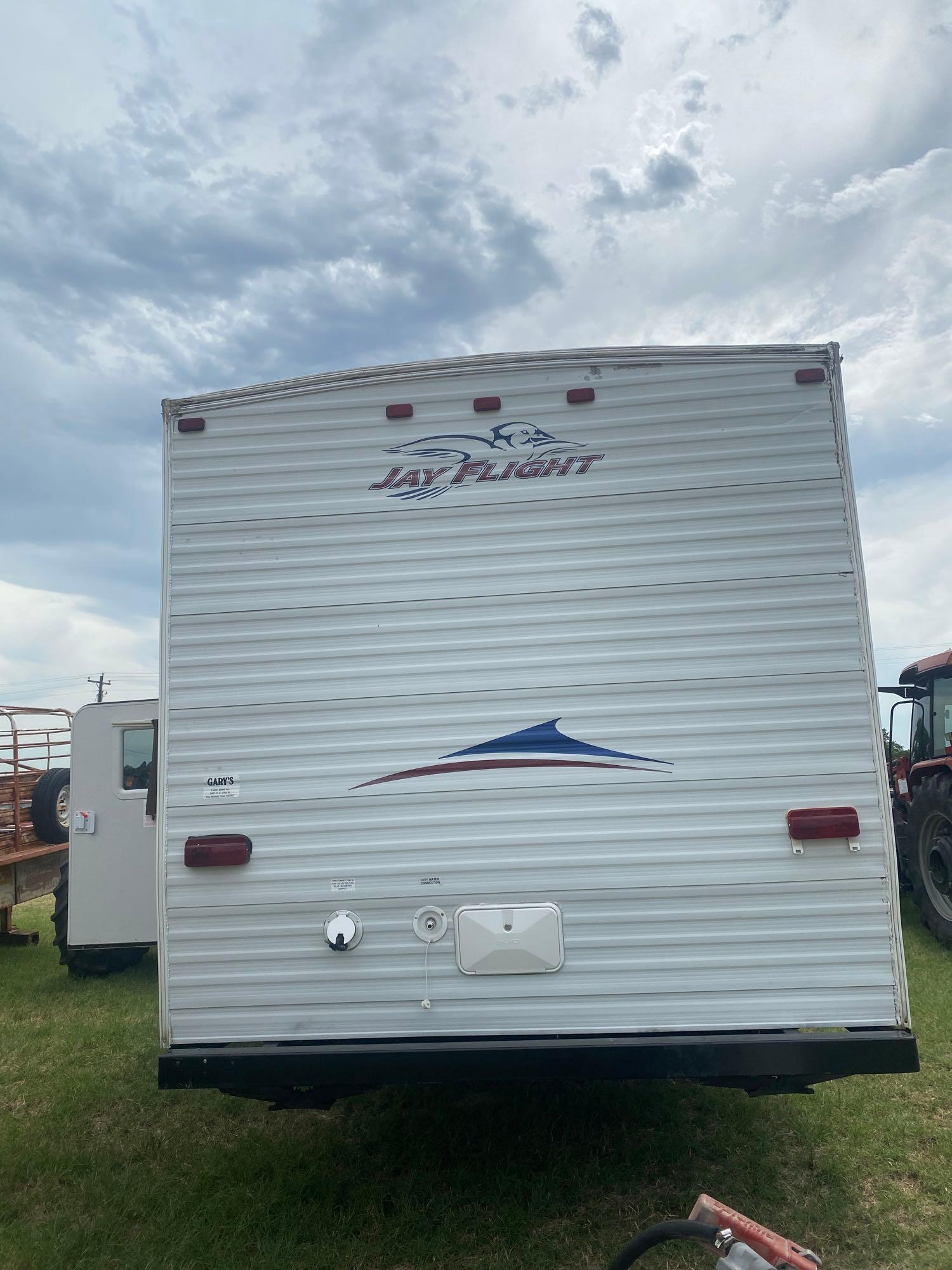 2007 JAY FLIGHT BY JAYCO MODEL 31BHS... UNIT IS READY TO USE IMMEDIATELY, ALL WATER HOSES, SEWER