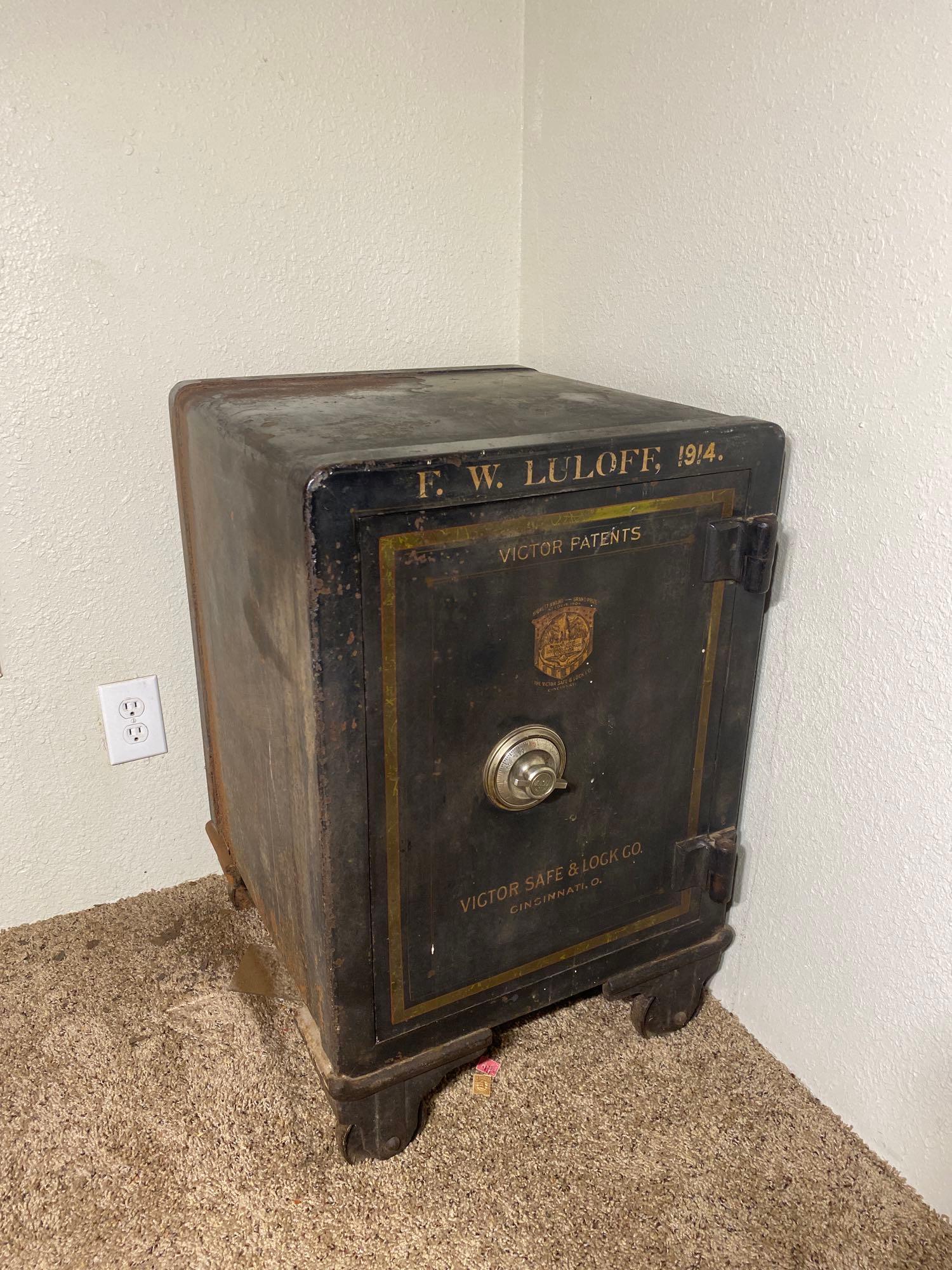 F. W. LULOFF, 1914. VICTOR SAFE AND LOCK COMPANY CINCINNATI, O. VICTOR PATENTS HAVE COMBINATION