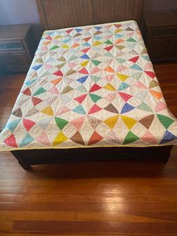 74 ? X 86 ? QUILT ???????USED LIKE NEW CONDITION