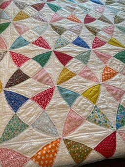 74 ? X 86 ? QUILT ???????USED LIKE NEW CONDITION