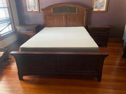 QUEEN BEDROOM SET 2 NIGHT STANDS, 1 BED FRAME (HEADBOARD, FOOTBOARD AND RAILS), TV HUTCH WITH 3