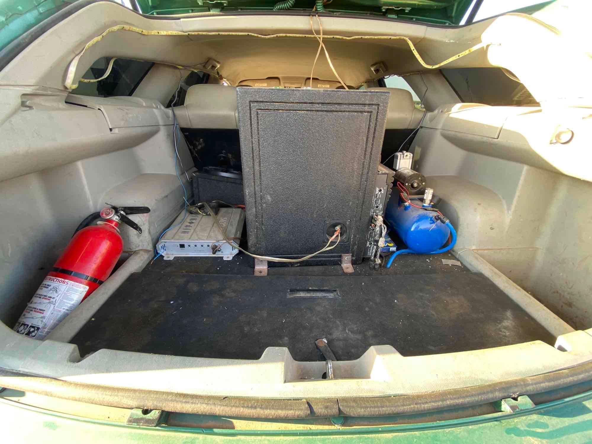 Dodge Magnum... 355 Roller Motor... Vehicle and trailer both sell with a bill of sale only...