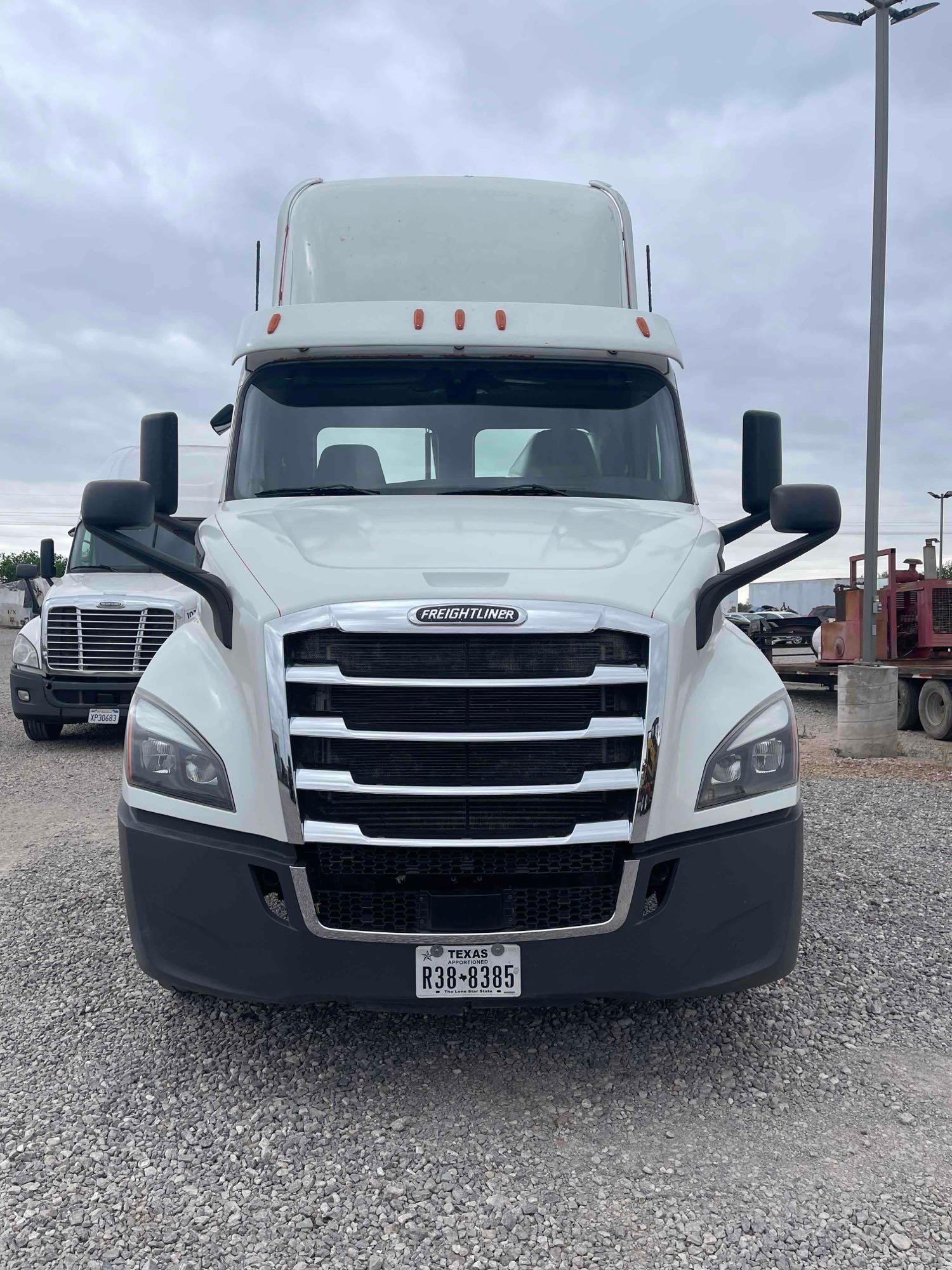 2019 FREIGHTLINER CASCADIA 3AKJHTDV8KSKP8258