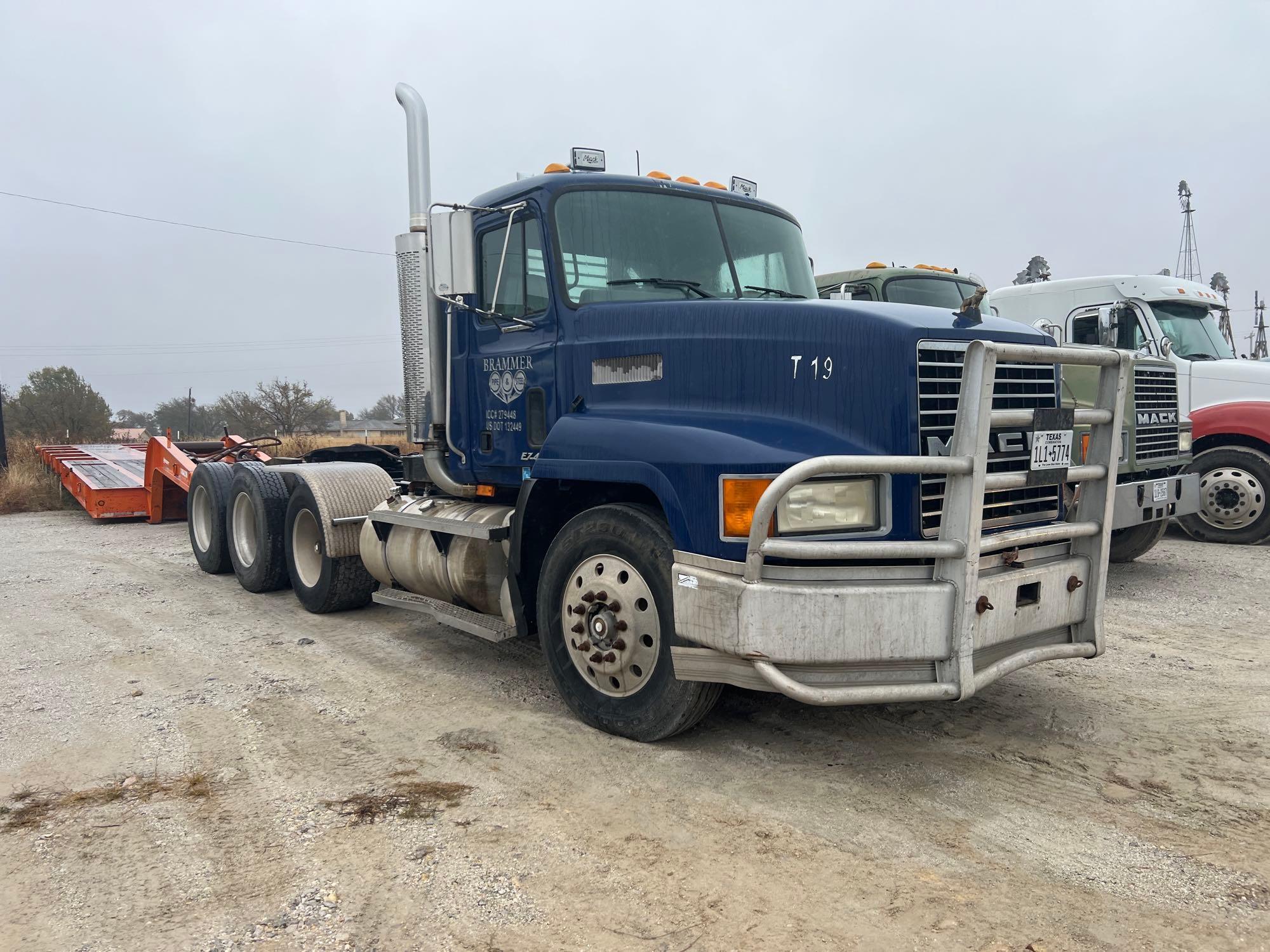 Year: 1998 Make: Mack Model: CH613 Vehicle Type: Truck Mileage: Plate: Body Type: Trim Level: Drive
