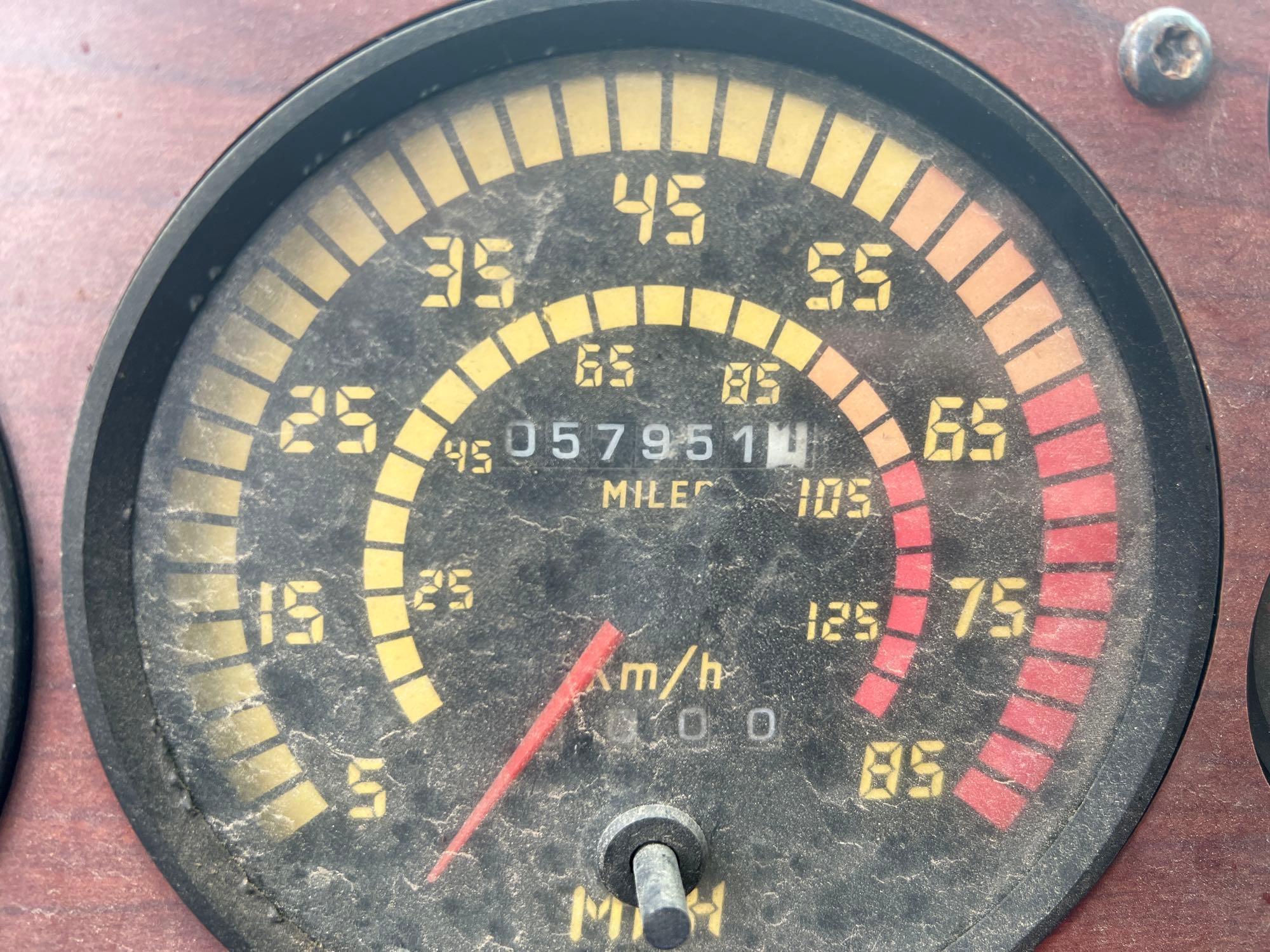 Year: 1998 Make: Mack Model: CH613 Vehicle Type: Truck Mileage: Plate: Body Type: Trim Level: Drive