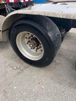 Year: 1998 Make: Mack Model: CH613 Vehicle Type: Truck Mileage: Plate: Body Type: Trim Level: Drive