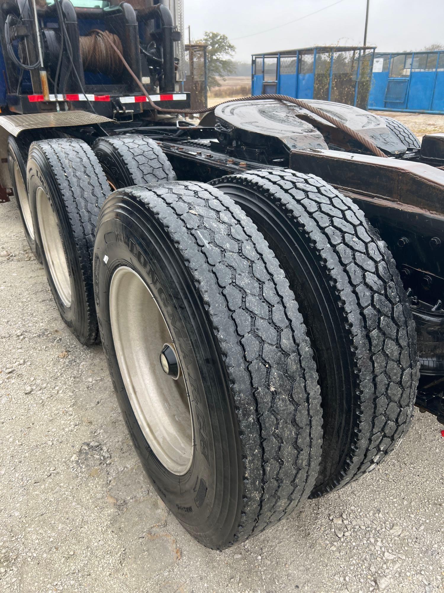 Year: 1998 Make: Mack Model: CH613 Vehicle Type: Truck Mileage: Plate: Body Type: Trim Level: Drive
