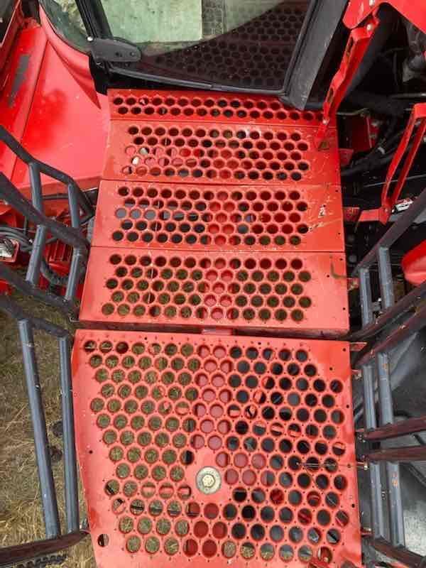 2011 CASE 9120 COMBINE 2069 ENGINE HOURS 1549 SEPERATOR HOURS POWERFOLD BIN, AFS 600 MONITOR SELLS