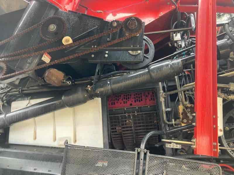 2011 CASE 9120 COMBINE 2069 ENGINE HOURS 1549 SEPERATOR HOURS POWERFOLD BIN, AFS 600 MONITOR SELLS