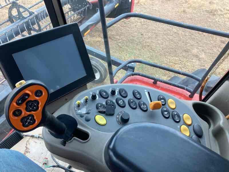 2011 CASE 9120 COMBINE 2069 ENGINE HOURS 1549 SEPERATOR HOURS POWERFOLD BIN, AFS 600 MONITOR SELLS
