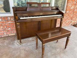 WURLITZER PIANO GOOD CONDITION