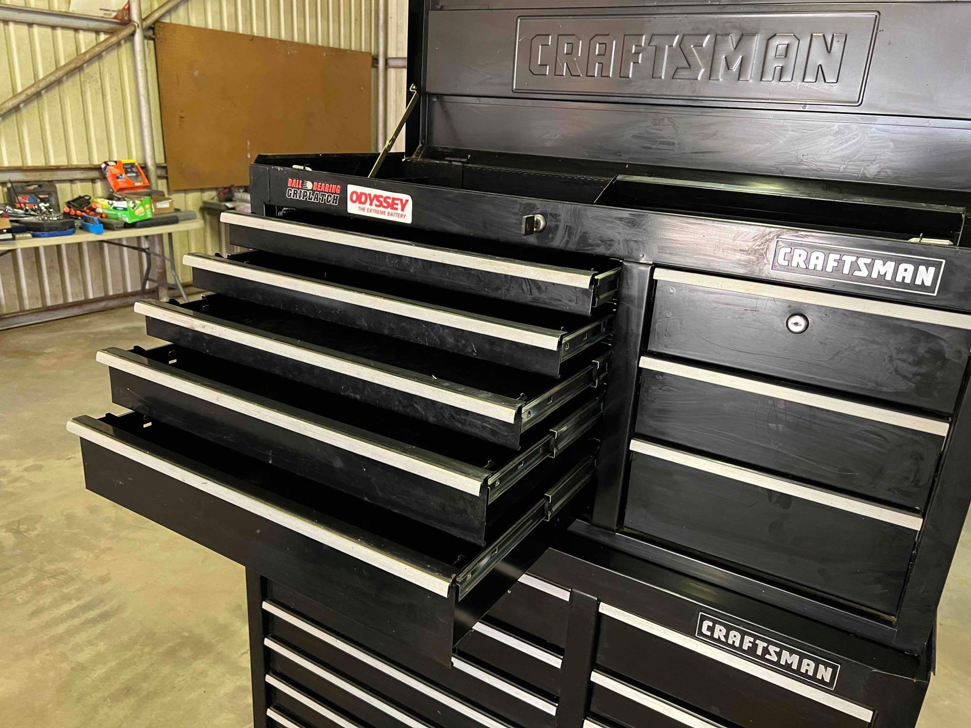 craftsman roll around tool box 8 drawers on top 11 drawers on bottom very clean