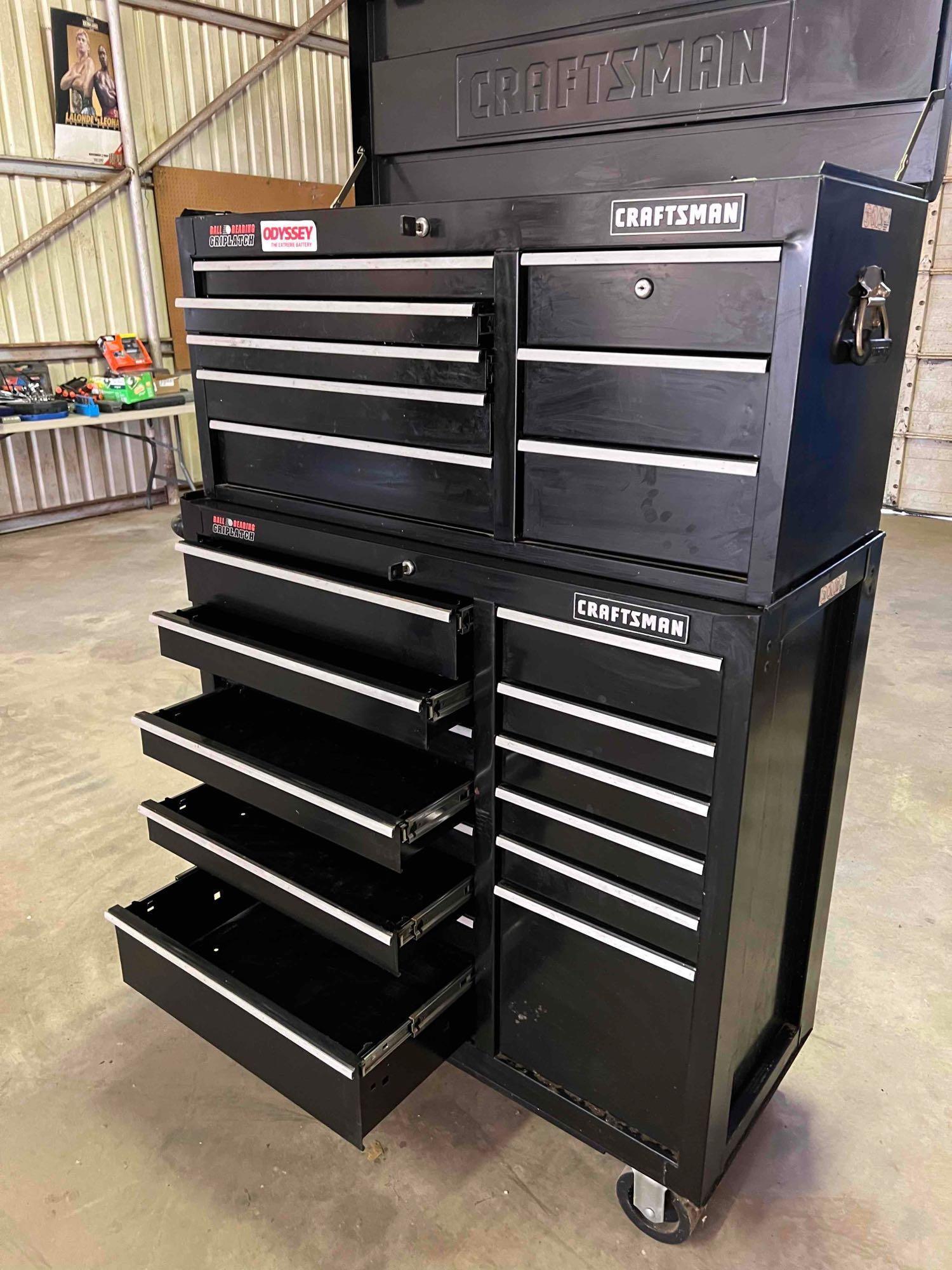 craftsman roll around tool box 8 drawers on top 11 drawers on bottom very clean