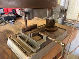 Omaha heavy duty drill press table top 5 speed WORKS