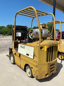 YALE PROPANE FORK LIFT 6,000 POUND LIFT CAPACITY HOURS? RUNS & OPERATES AS IT SHOULD