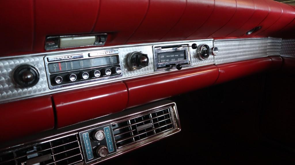 1957 FORD THUNDERBIRD