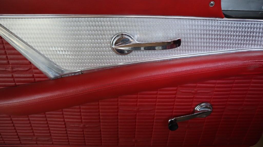 1957 FORD THUNDERBIRD