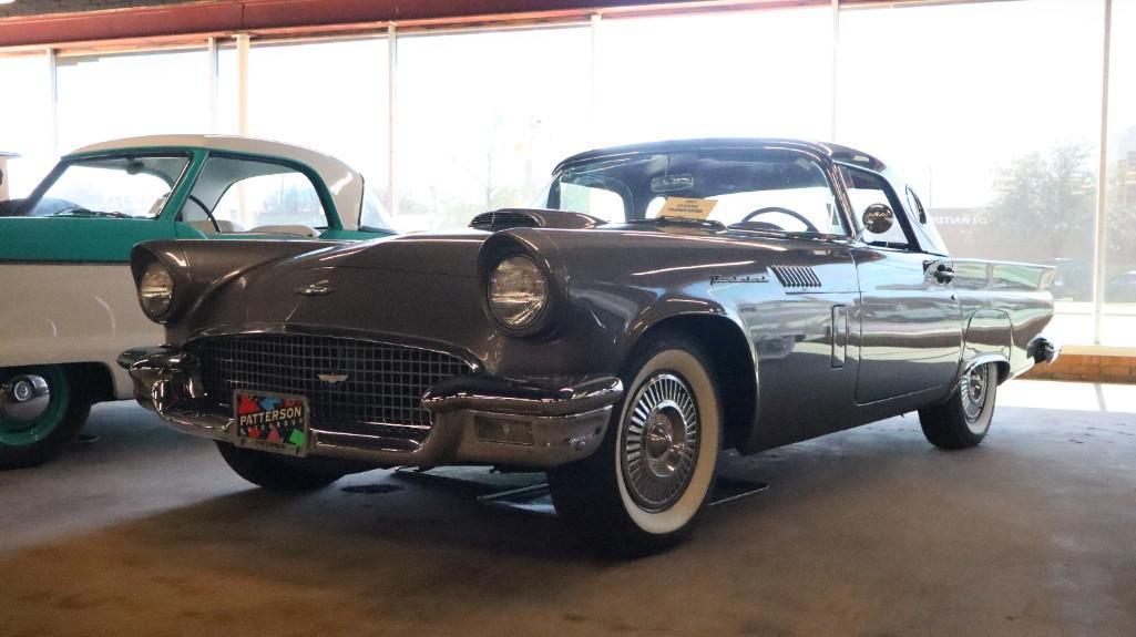 1957 FORD THUNDERBIRD