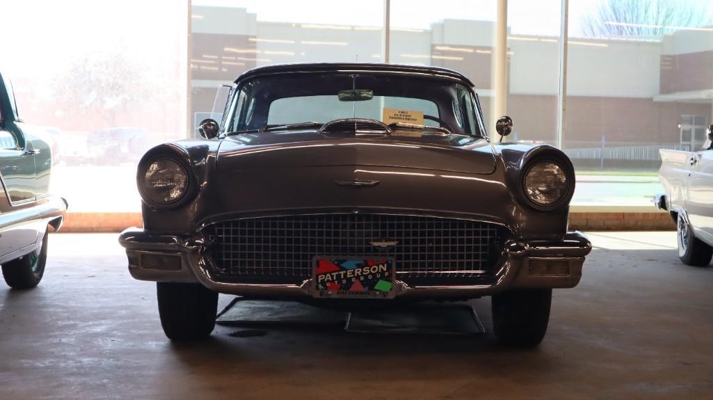 1957 FORD THUNDERBIRD