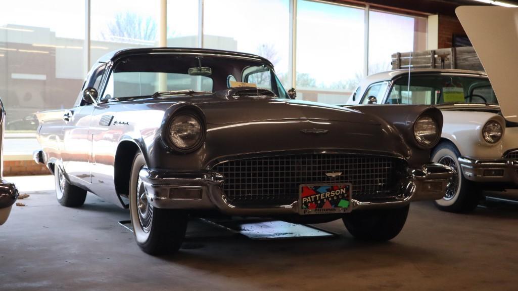 1957 FORD THUNDERBIRD