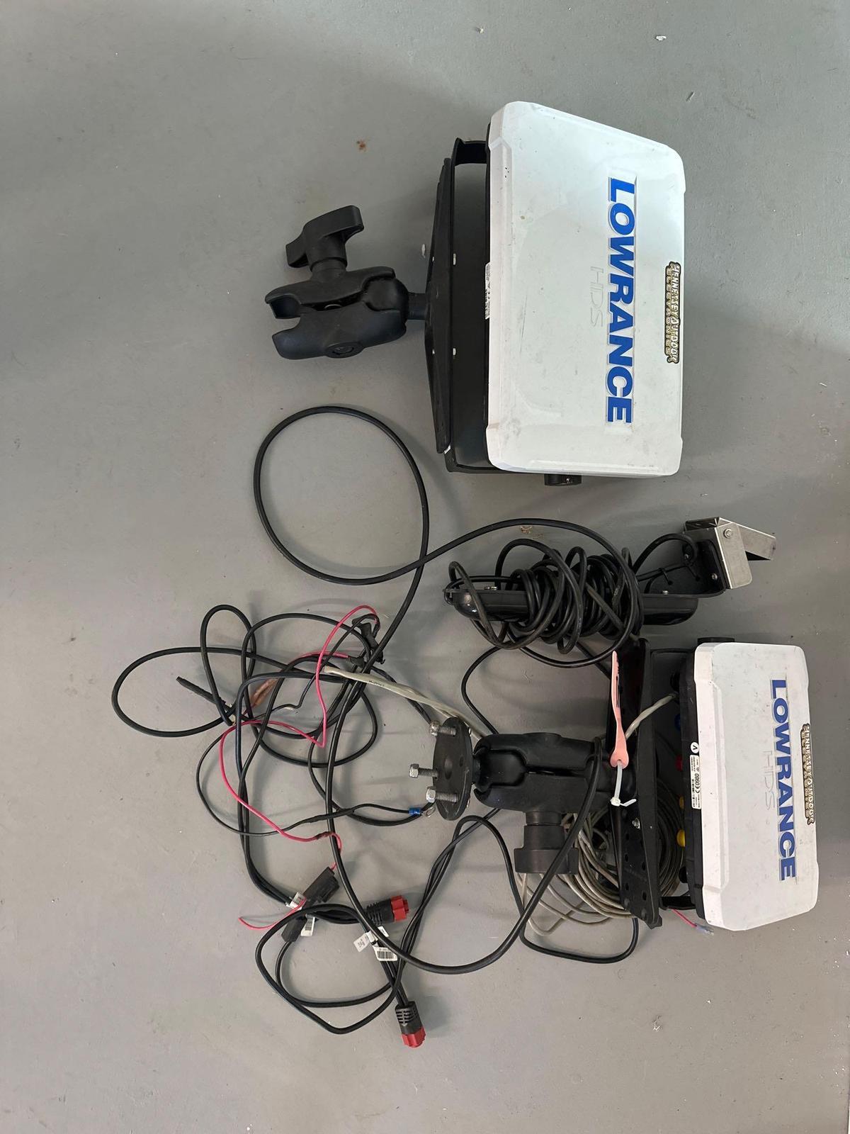 LOWRANCE DEPTH FINDER Proxibid