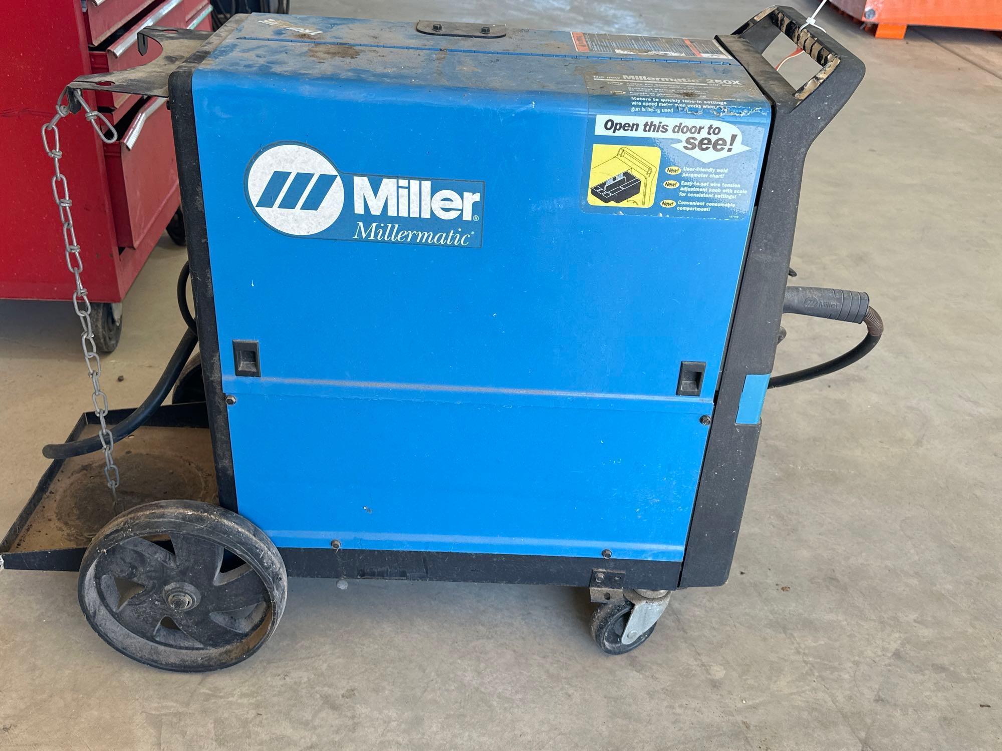 MILLER WELDER - MILLERMATIC 250X