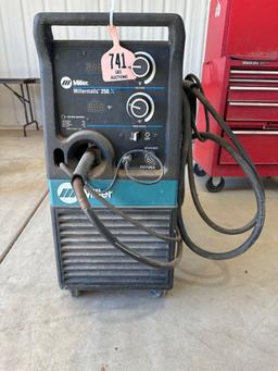 MILLER WELDER - MILLERMATIC 250X