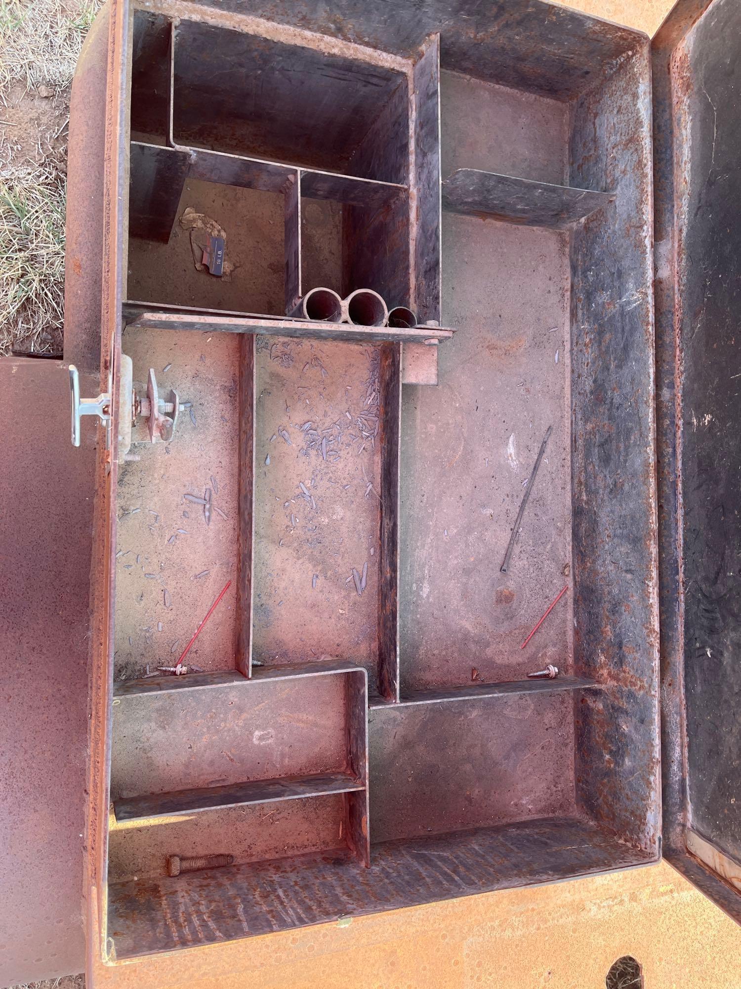 WELDING BED 98" W ON WIDEST POINT OF FENDERS 8'6"L HEAVY DUTY WELDING BED 98" W ON WIDEST POINT OF