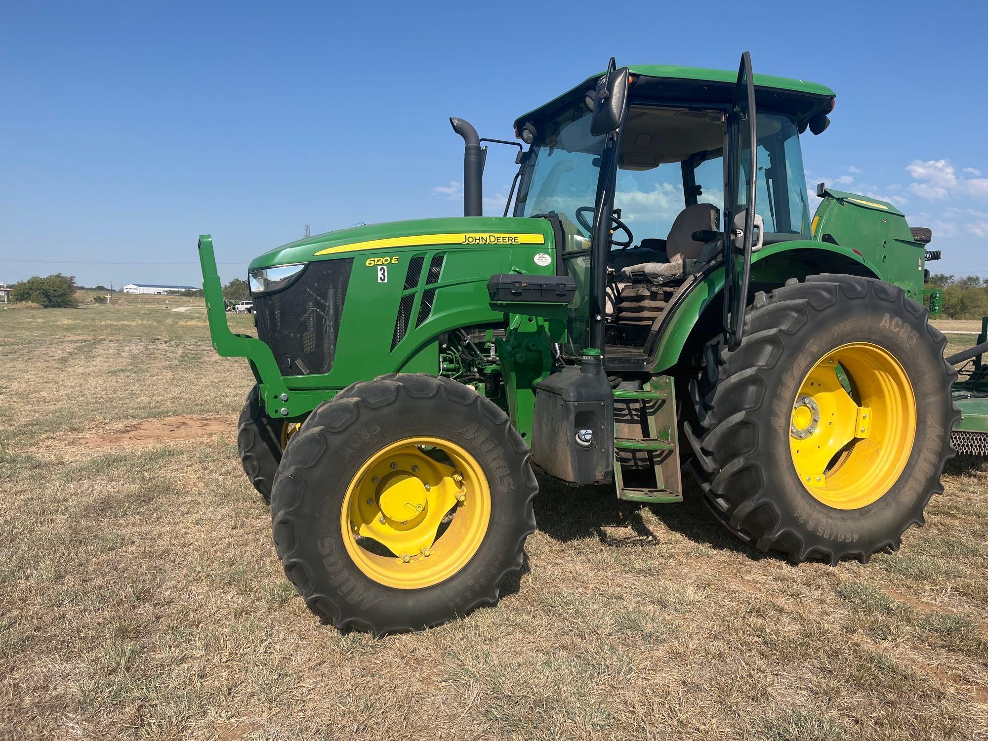 JOHN DEERE 6120E TRACTOR