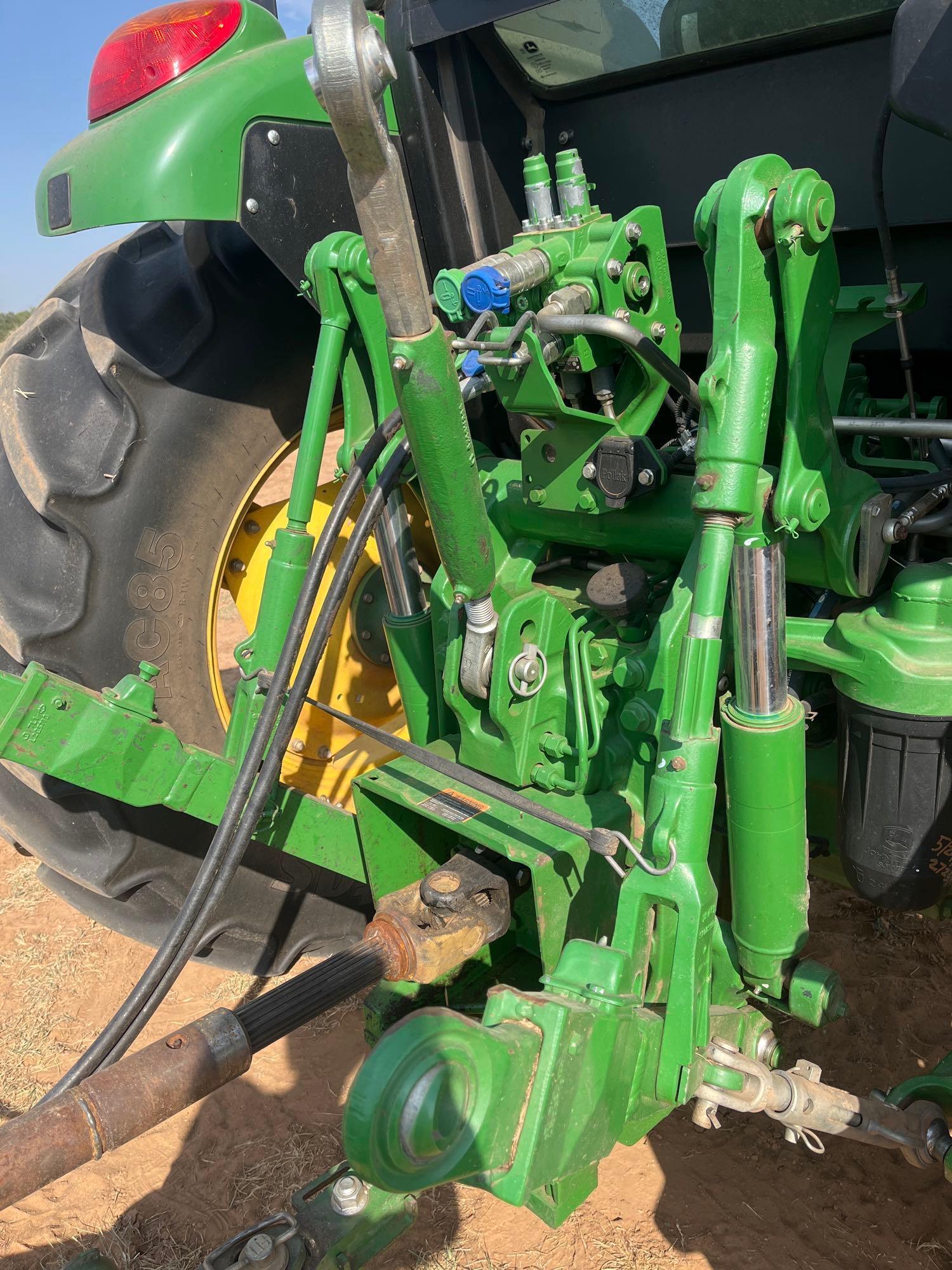 JOHN DEERE 6120E TRACTOR