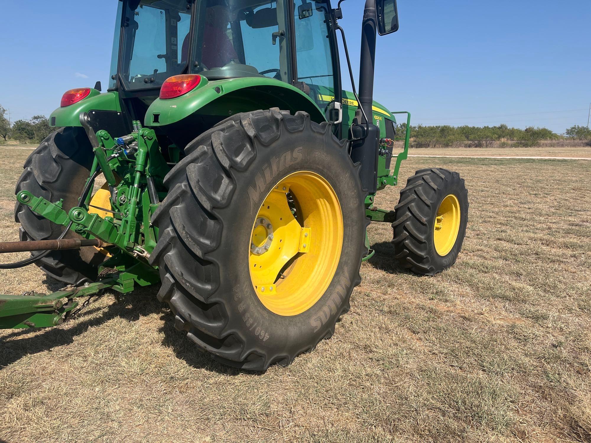 JOHN DEERE 6120E TRACTOR
