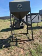 DEER PROTIEN FEEDER
