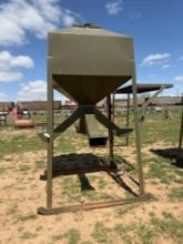 2 TON PROTEIN FEEDER W/ NEW COMPUTER & MOTOR W/ SOLAR