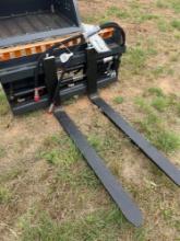 Serial No. ZWB202503125-47 Product Name Pallet Fork Hydraulic Adjustable Brand WOLVERINE Year 2025