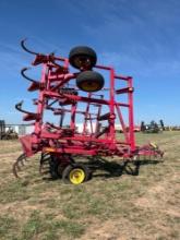 SUNFLOWER 2433 25FT CHISEL PLOW TINE HARROW 12 IN SHANK SPACING NEEDS 2 TIRES