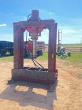 HYDRAULIC PRESS