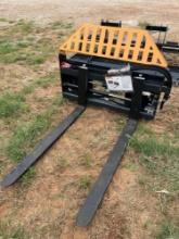 Serial No. ZWD202503125-54 Product Name Pallet Fork Hydraulic Adjustable Brand WOLVERINE Year 2025
