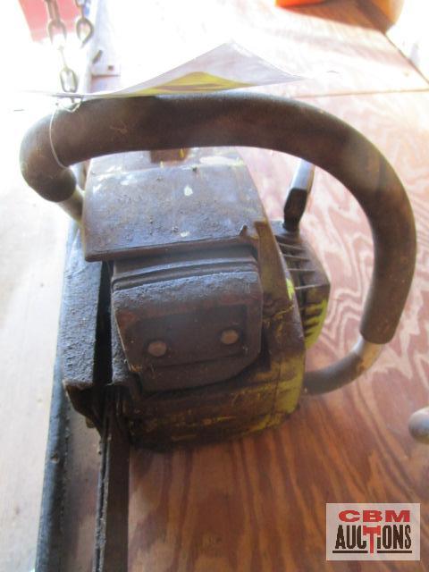 Poulan Counter Vibe 3400 Chainsaw & Homelite 10045A Chainsaw