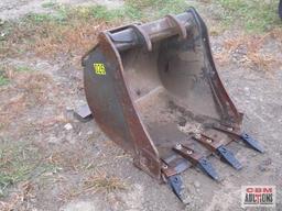 24" Bobcat Trackhoe Bucket New Teeth X Change Ser#0429 1138463