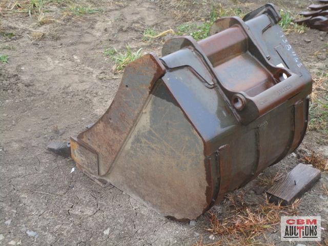 24" Bobcat Trackhoe Bucket New Teeth X Change Ser#0429 1138463