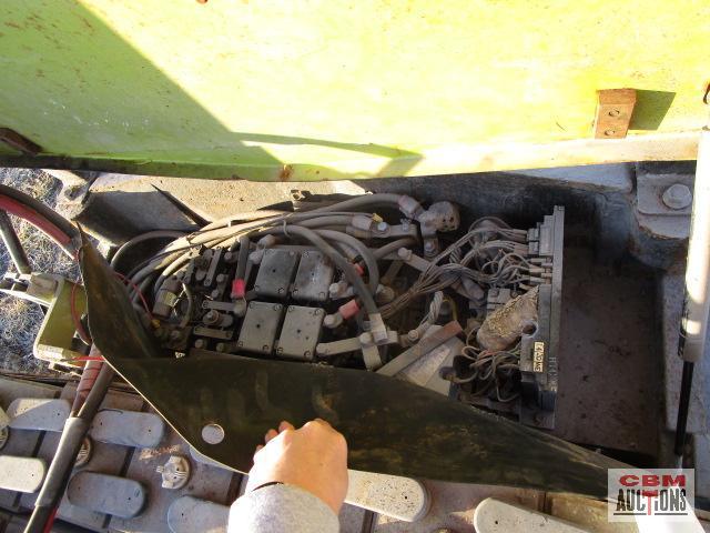 Clark TM20 3 Wheel Warehouse Fork Lift 36 Volt With Dead Batteries Has 1 Fork (BUYER RESPONSIBLE FOR