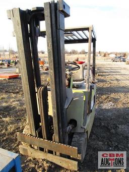 Clark TM20 3 Wheel Warehouse Fork Lift 36 Volt With Dead Batteries Has 1 Fork (BUYER RESPONSIBLE FOR