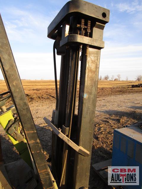 Clark TM20 3 Wheel Warehouse Fork Lift 36 Volt With Dead Batteries Has 1 Fork (BUYER RESPONSIBLE FOR