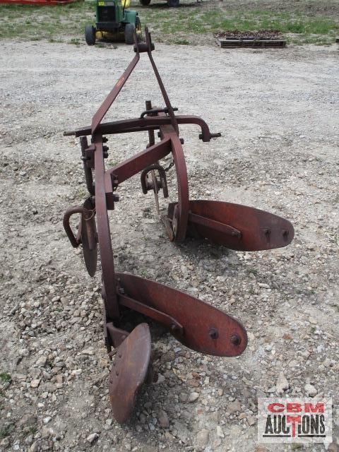 Dearborn 2-14 bottom plow M# 10-158 S# 2308