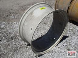 1 Tractor Rim 28 x W12 P#2400187