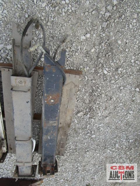 2 Bobcat Rear Stabilizers
