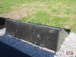 72" Skid steer smooth bucket weighs #450