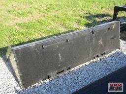 72" Skid steer smooth bucket weighs #450