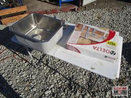 Stainless steel utility sink 15"x17.5", with Delta faucet *D