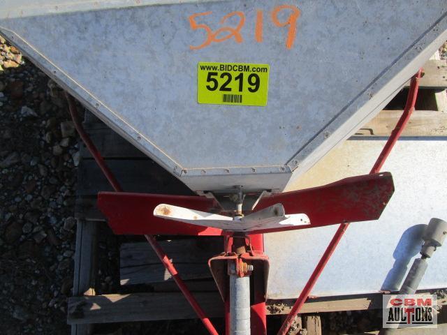 Cyclone M#S3B 3pt broadcast seeder 540 pto